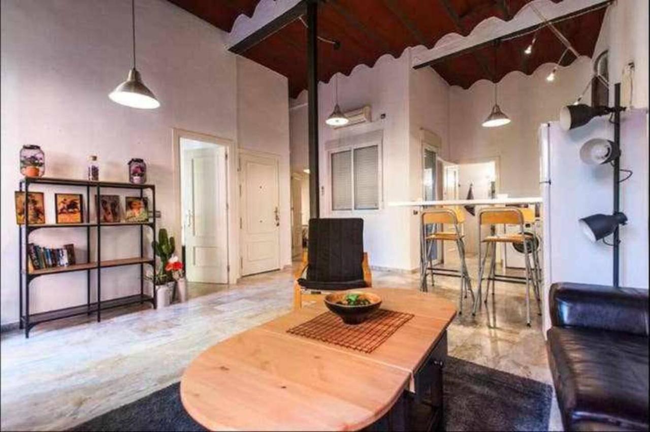 10 Min Walk To Giralda And Rooftop Sevilla Bagian luar foto